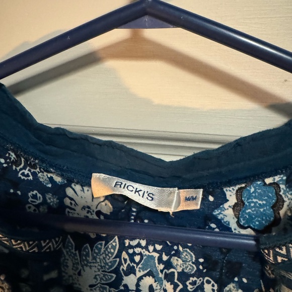 Tank - Picture 2 of 4